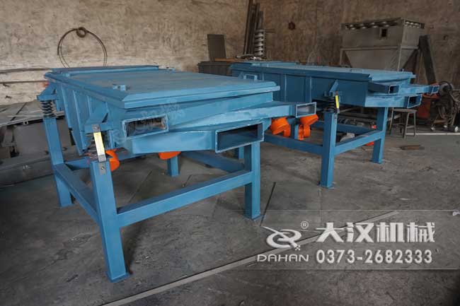 1020直線振動篩分機 1020直線振動篩分機